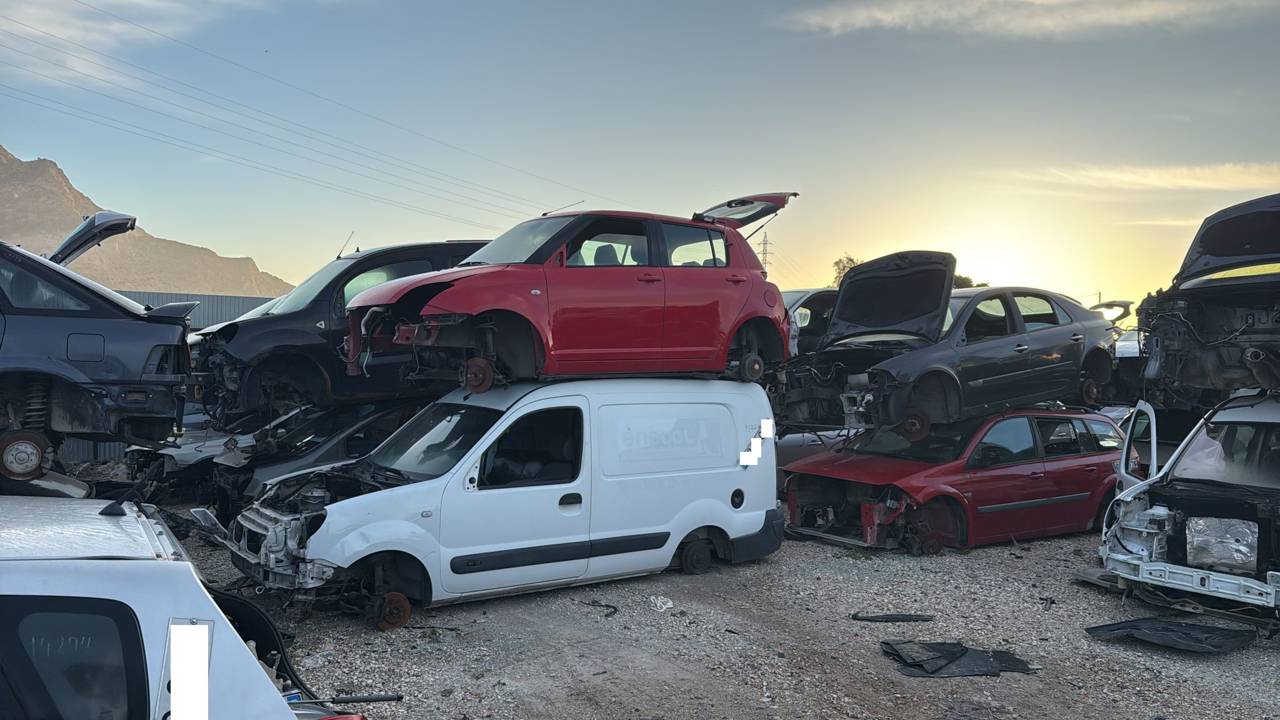 Imagen del vehículo SUZUKI SWIFT BERLINA (MZ)