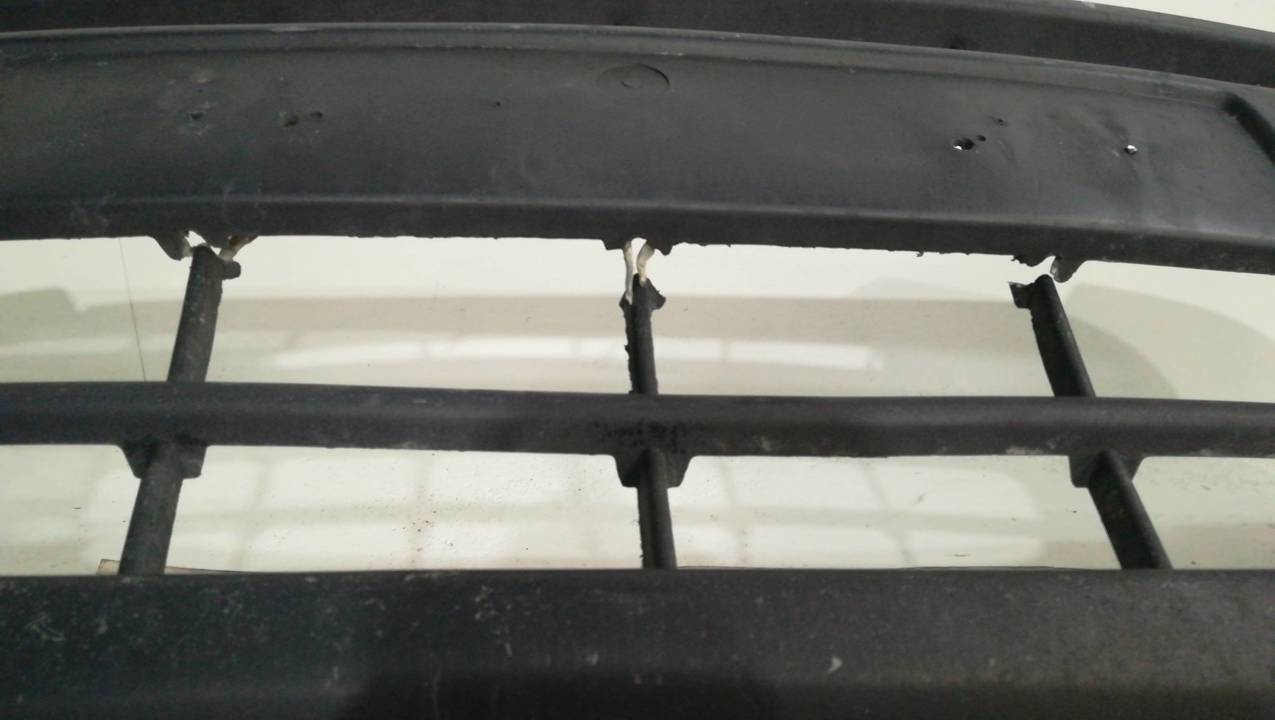 PARAGOLPES DELANTERO