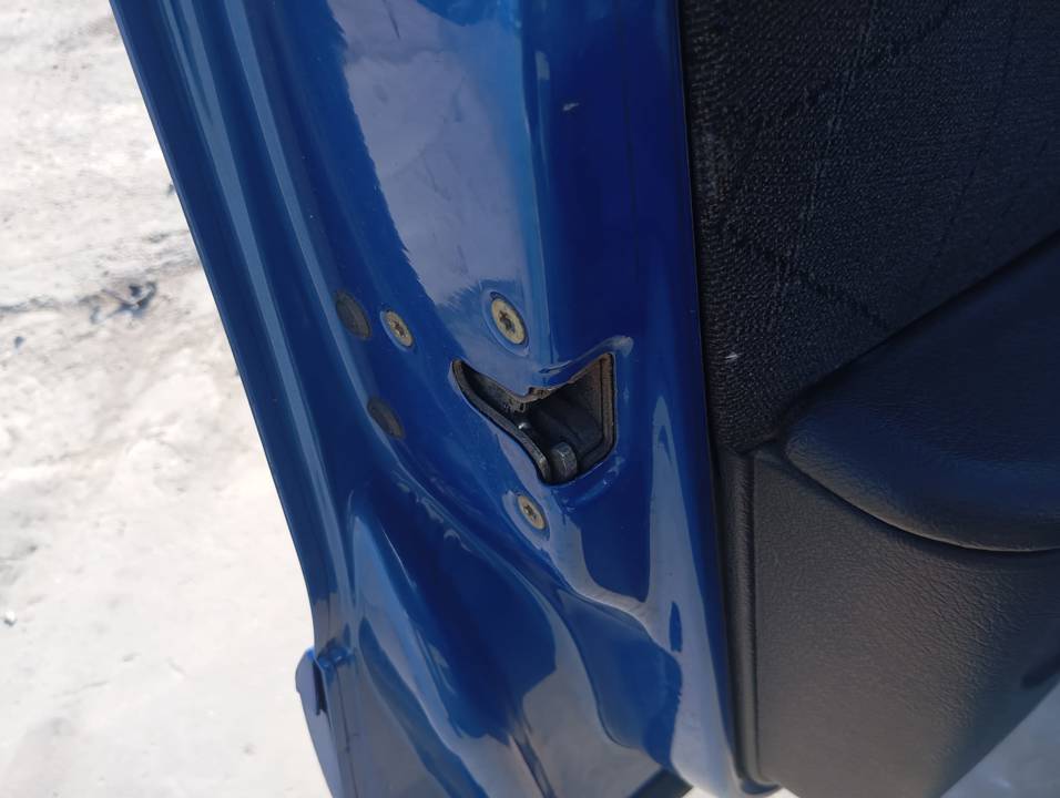 CERRADURA PUERTA DELANTERA IZQUIERDA