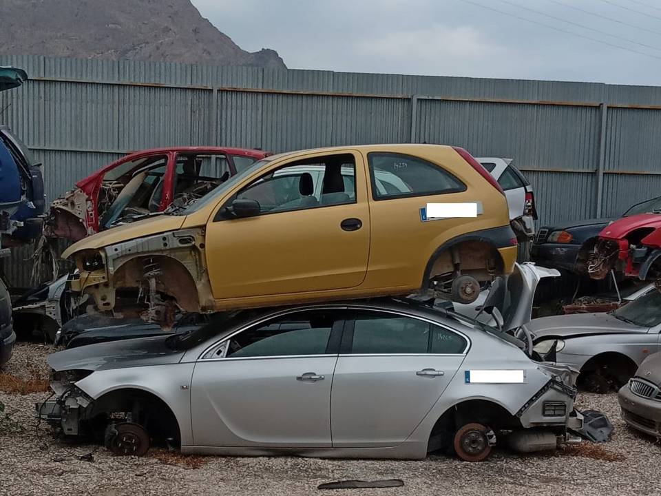 Imagen del vehículo OPEL INSIGNIA BERLINA