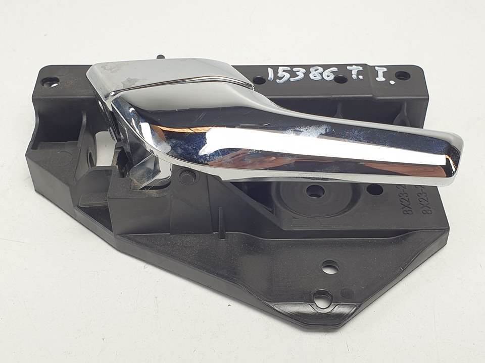 MANETA INTERIOR TRASERA IZQUIERDA - 8X2322601AD - JAGUAR - XF (X250)