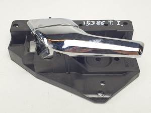 MANETA INTERIOR TRASERA IZQUIERDA 8X2322601AD JAGUAR XF (X250) Autodesguaces Alicante