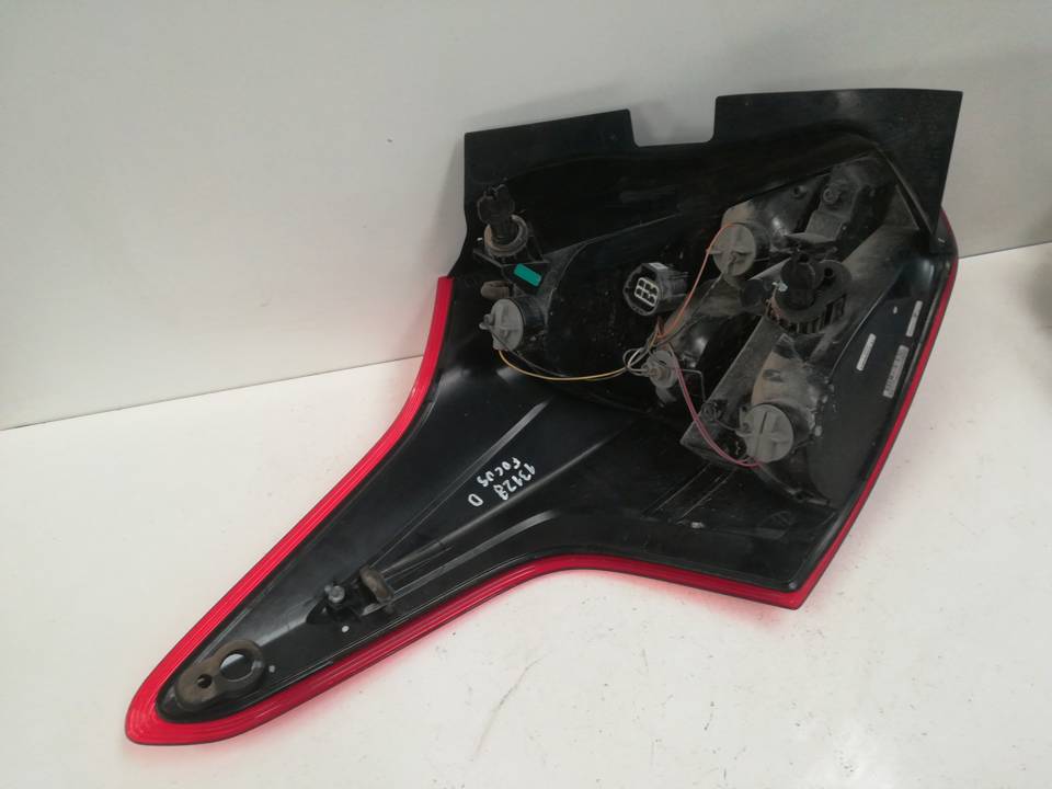 PILOTO TRASERO DERECHO