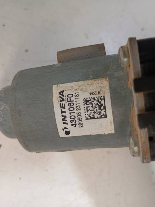 MOTOR ELEVALUNAS DELANTERO IZQUIERDO