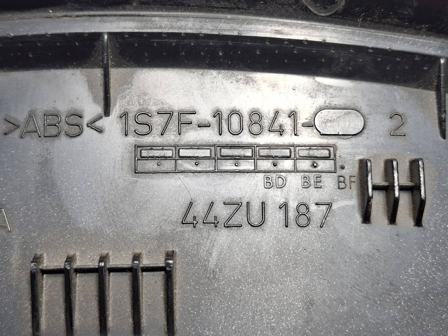 Foto 3 de Cuadro Instrumentos Ford Mondeo Berlina (ge) (2000–2007)