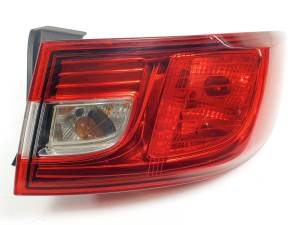PILOTO TRASERO DERECHO 265509846R RENAULT CLIO IV Autodesguaces Alicante