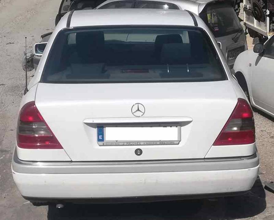 Imagen del vehículo MERCEDES-BENZ CLASE C (W202) BERLINA