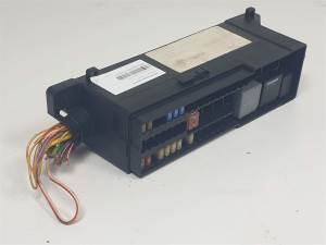 CAJA RELES / FUSIBLES FORD FOCUS LIM. (CB8) Autodesguaces Alicante