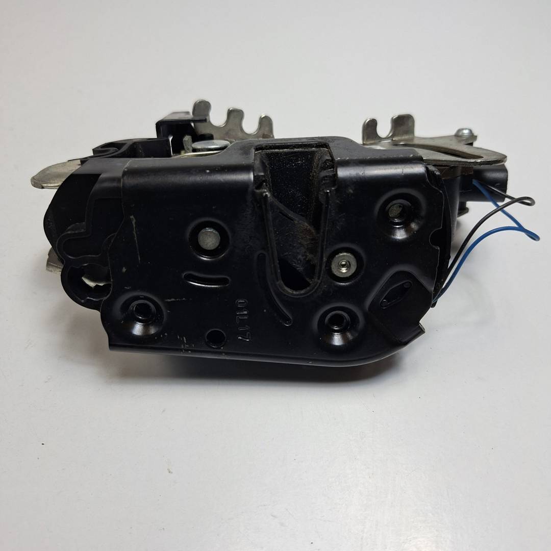 Serrure de porte avant gauche - A6397200300 - MERCEDES - VIANO (W639)