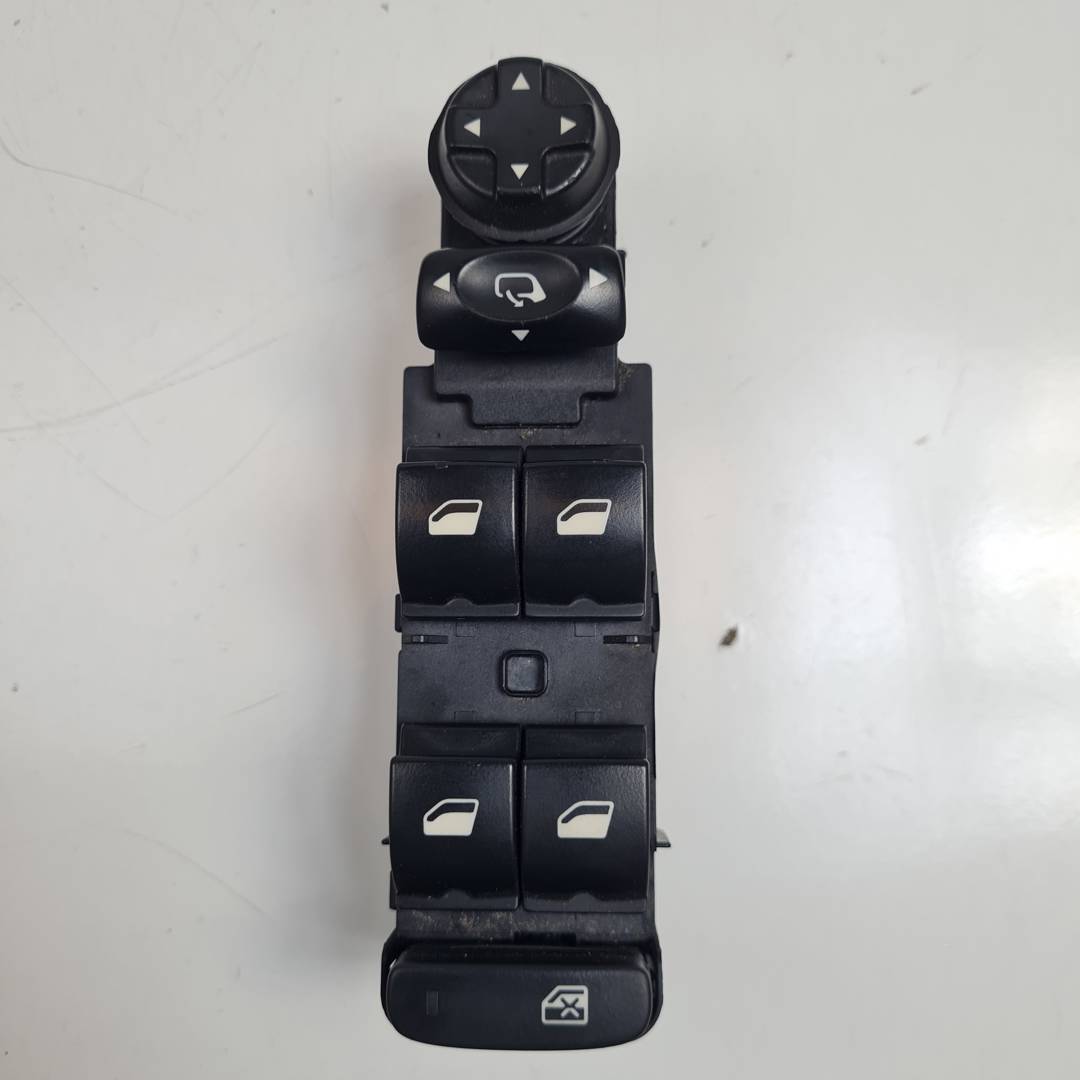 MANDO ELEVALUNAS DELANTERO IZQUIERDO - 98242539ZD - PEUGEOT - 2008 (A94)