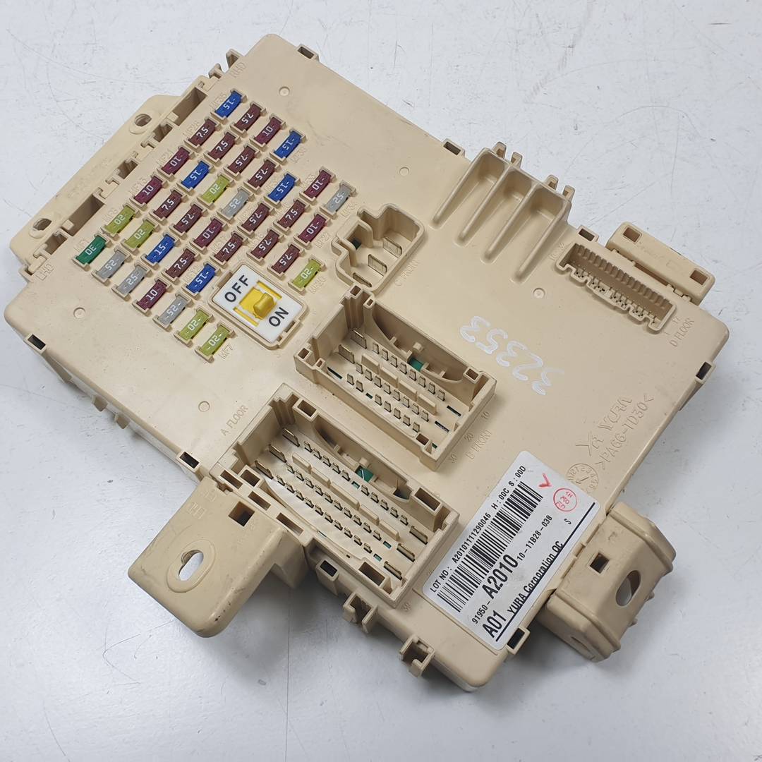 CAJA RELES / FUSIBLES - 91950A2010 - KIA - CEE'D (JD)