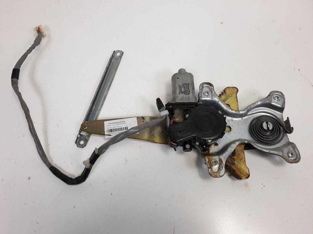 ELEVALUNAS TRASERO IZQUIERDO - 8571048030 - LEXUS - RX300 (MCU15)