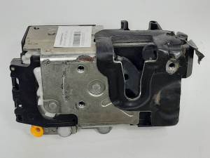 CERRADURA PUERTA TRASERA DERECHA FORD FUSION (CBK) Autodesguaces Alicante