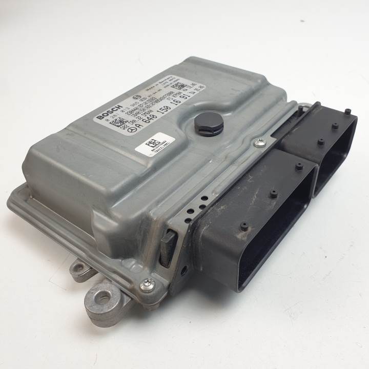 CENTRALITA MOTOR UCE 0281013965 MERCEDES CLASE B (W245) Autodesguaces Alicante