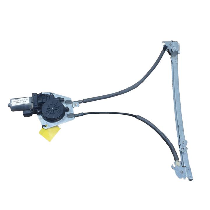 ELEVALUNAS DELANTERO DERECHO D239905 CITROEN SAXO Autodesguaces Alicante