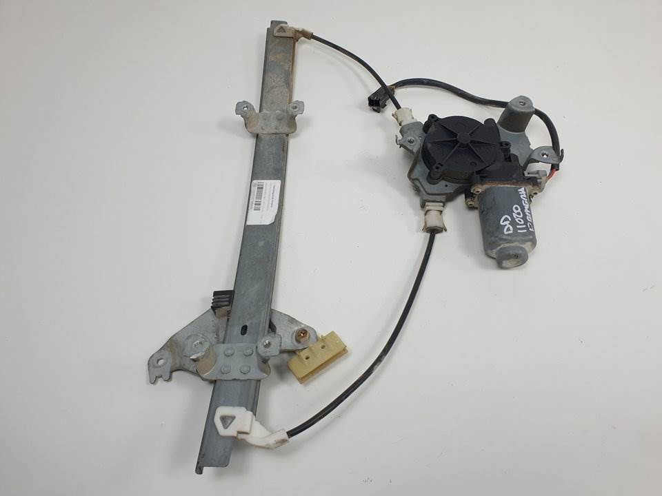 ELEVALUNAS DELANTERO DERECHO - 400600T1 - NISSAN - PRIMERA TRAV. (WP11)