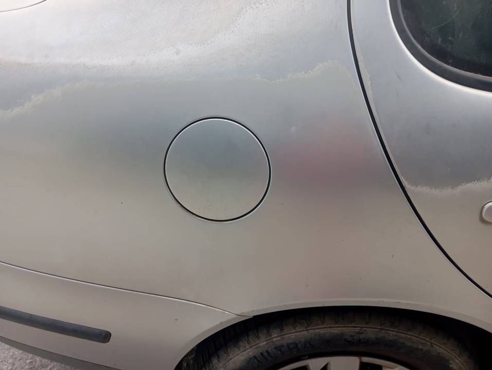 TAPA EXTERIOR COMBUSTIBLE