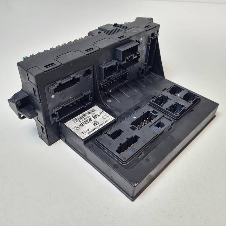 CAJA RELES / FUSIBLES 2115453001 MERCEDES CLASE E (W211) BERLINA Autodesguaces Alicante