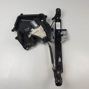 ELEVALUNAS TRASERO DERECHO 1K0959704AF SEAT LEON (1P1) Autodesguaces Alicante