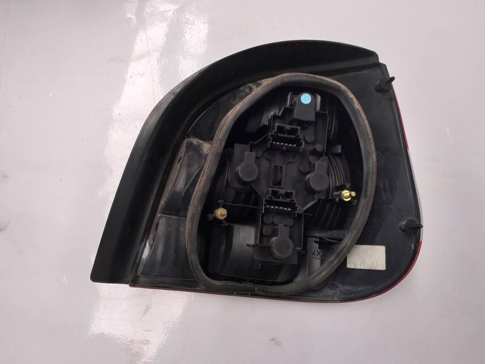 PILOTO TRASERO IZQUIERDO