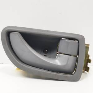 MANETA INTERIOR DELANTERA DERECHA 826223E000 KIA SORENTO Autodesguaces Alicante