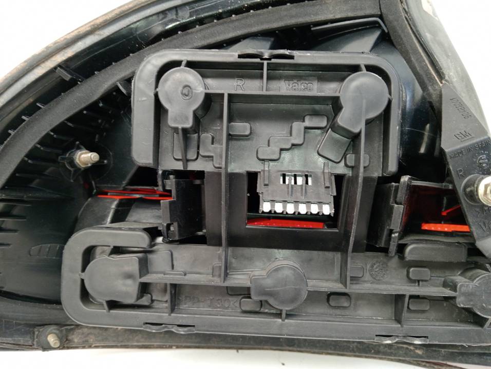 PILOTO TRASERO DERECHO