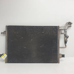 CONDENSADOR / RADIADOR AIRE ACONDICIONADO 3B0260401A VOLKSWAGEN PASSAT BERLINA (3B3) Autodesguaces Alicante