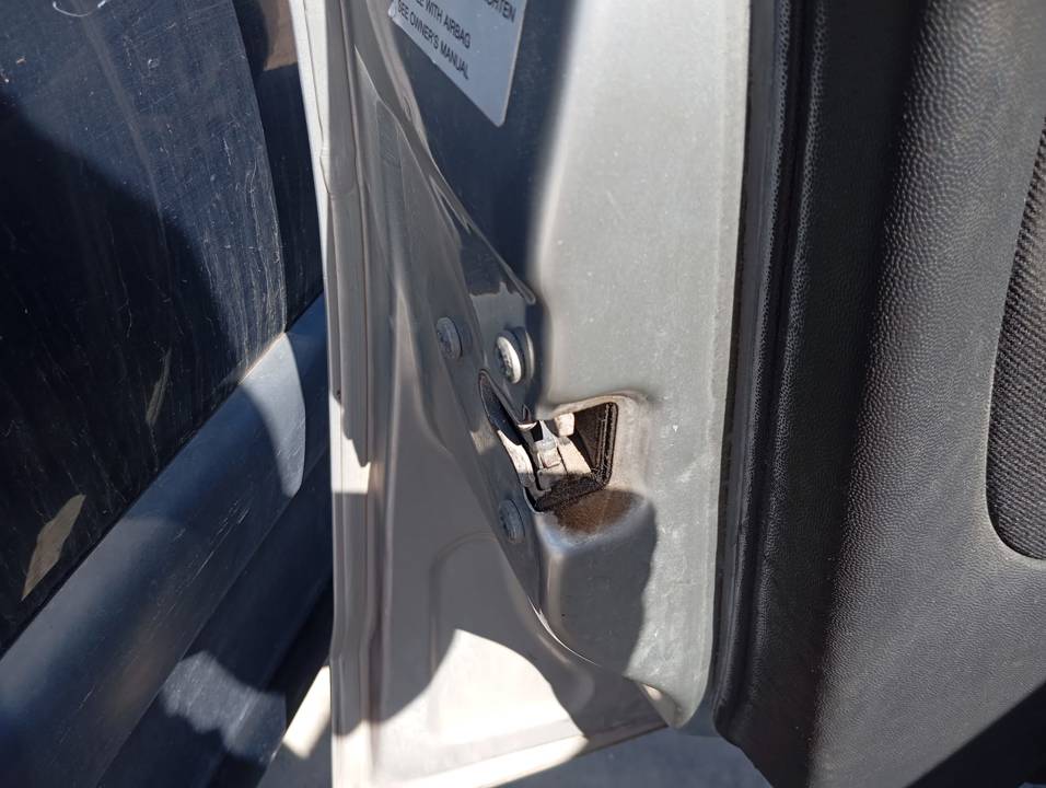 CERRADURA PUERTA DELANTERA IZQUIERDA