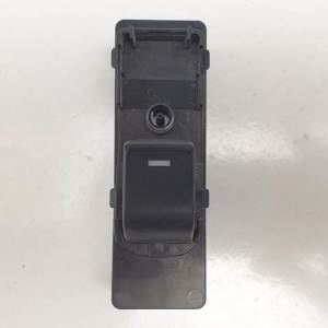 MANDO ELEVALUNAS DELANTERO DERECHO KD4566370 MAZDA CX-5 Autodesguaces Alicante