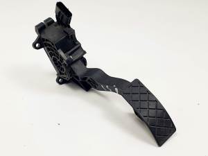 POTENCIOMETRO PEDAL 6C1721503B SEAT IBIZA SC (6P5) Autodesguaces Alicante