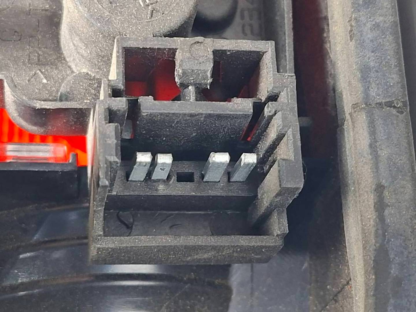Foto 4 de Piloto Trasero Izquierdo Renault Laguna II (bg0) (2001–2007)