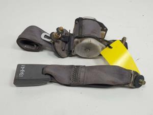 CINTURON SEGURIDAD TRASERO DERECHO NISSAN PICK-UP (D22) Autodesguaces Alicante