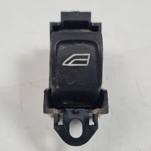 MANDO ELEVALUNAS DELANTERO DERECHO 9H5214717AB LAND ROVER FREELANDER 2 (LR2) (L359) Autodesguaces Alicante