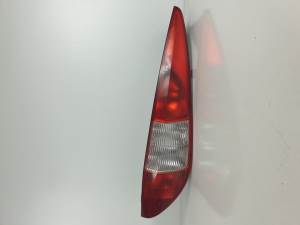 PILOTO TRASERO DERECHO 1S7113404C FORD MONDEO TURNIER (GE) Autodesguaces Alicante