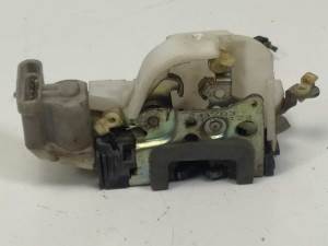 CERRADURA PUERTA DELANTERA DERECHA FIAT PUNTO BERLINA (188) Autodesguaces Alicante