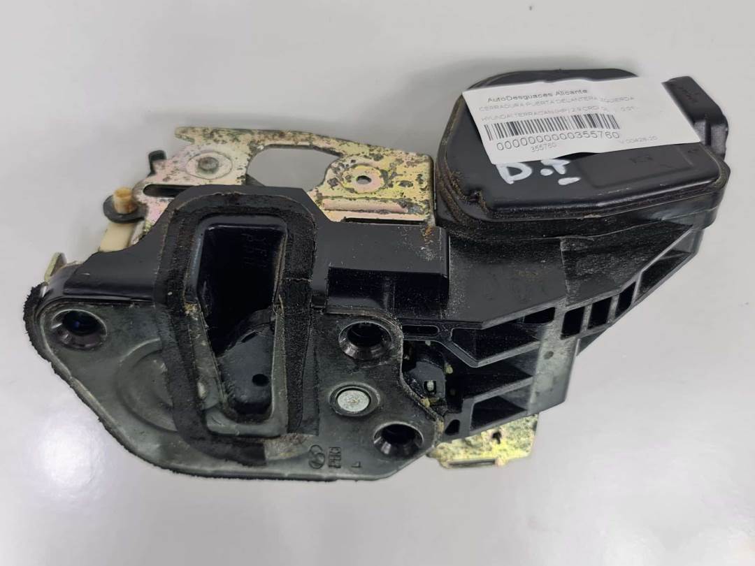 CERRADURA PUERTA DELANTERA IZQUIERDA - HYUNDAI - TERRACAN (HP)