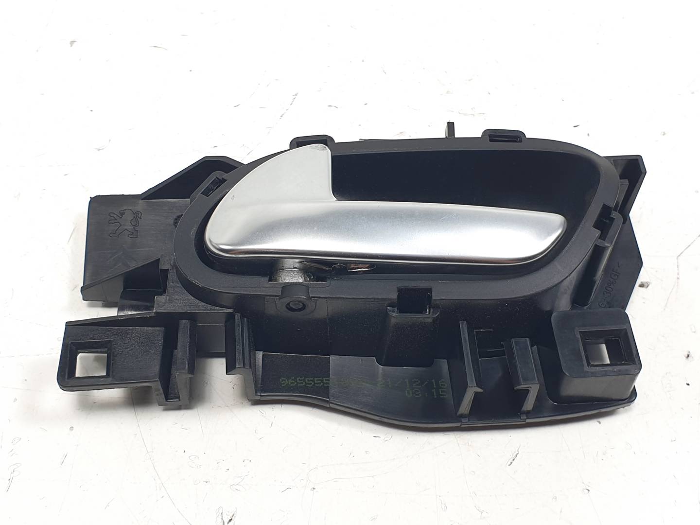 MANETA INTERIOR DELANTERA IZQUIERDA - 96555518VV - PEUGEOT - 2008 (A94)