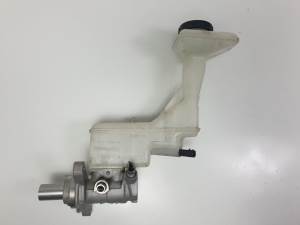 BOMBA FRENO 0204796468 NISSAN X-TRAIL (T32) Autodesguaces Alicante
