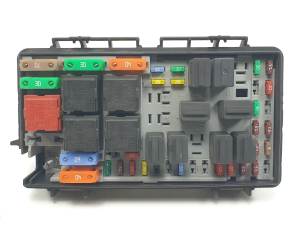 CAJA RELES / FUSIBLES 13217395EJ OPEL CORSA D Autodesguaces Alicante