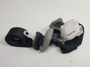 CINTURON SEGURIDAD TRASERO DERECHO 7L1550 TOYOTA COROLLA VERSO (R1) Autodesguaces Alicante