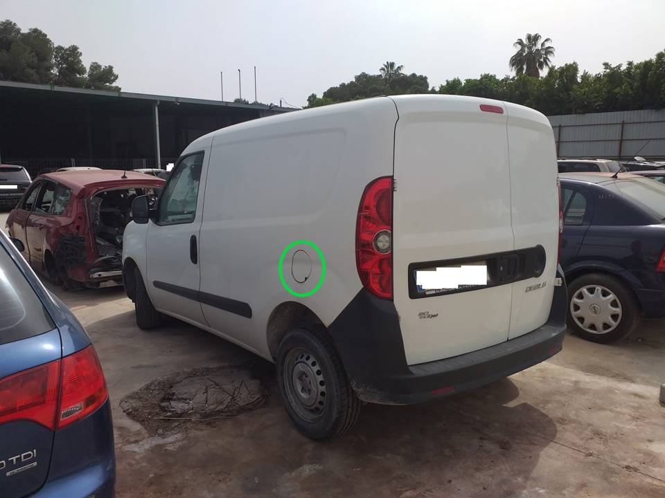 TAPA EXTERIOR COMBUSTIBLE