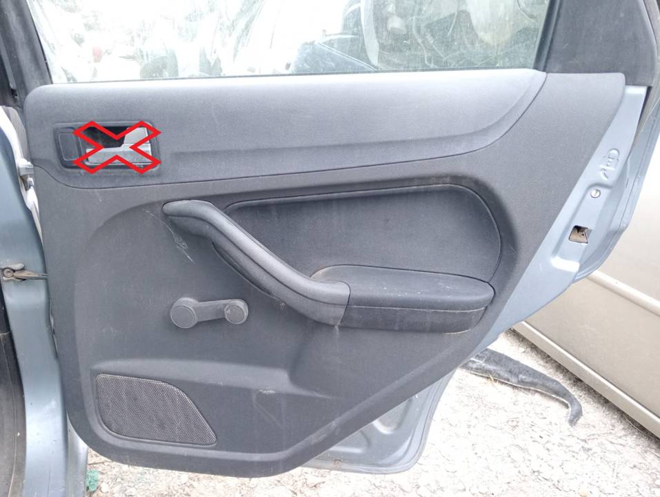 GUARNECIDO PUERTA TRASERA DERECHA