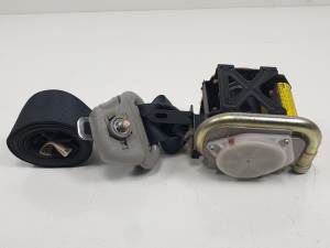 CINTURON SEGURIDAD DELANTERO IZQUIERDO TKAB2EN260 MITSUBISHI OUTLANDER (CU0W) Autodesguaces Alicante