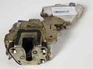 CERRADURA PUERTA TRASERA IZQUIERDA 89A520 NISSAN TERRANO/TERRANO.II (R20) Autodesguaces Alicante