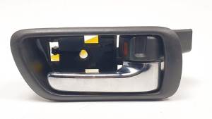 MANETA INTERIOR DELANTERA DERECHA 692050F010 TOYOTA COROLLA VERSO (R1) Autodesguaces Alicante
