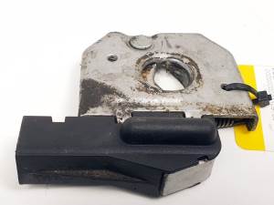 CERRADURA CAPOT 8200236512 RENAULT CLIO II FASE II (B/CB0) Autodesguaces Alicante