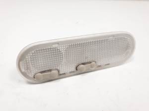 LUZ INTERIOR 8200073231 DACIA LODGY (J92) Autodesguaces Alicante