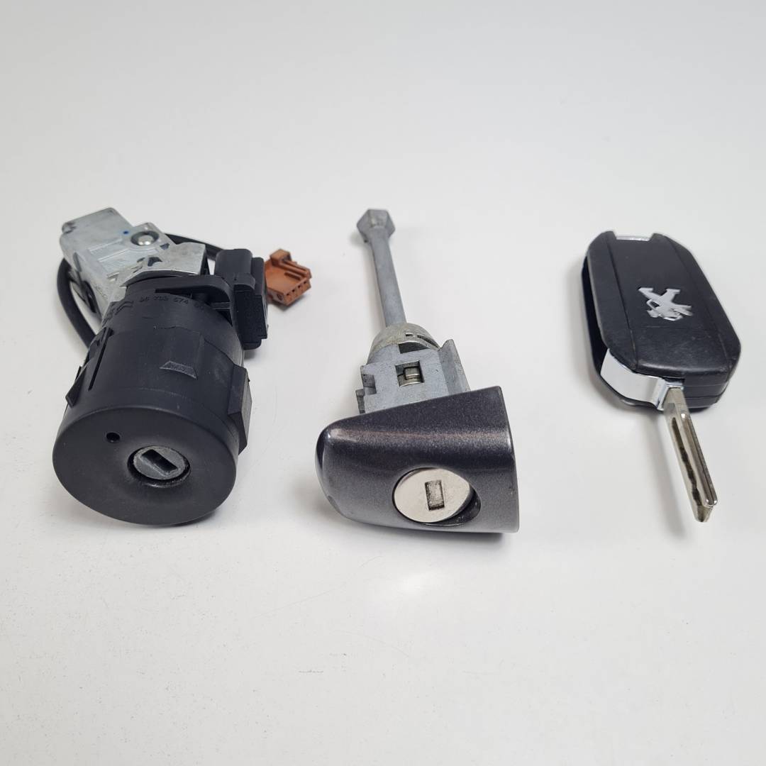 Lenkradschloss - 36454600 - PEUGEOT - 208