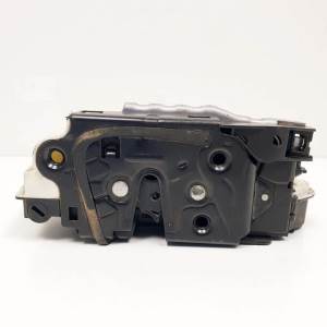 CERRADURA PUERTA DELANTERA DERECHA 5K1837016 VOLKSWAGEN POLO (6R1) Autodesguaces Alicante
