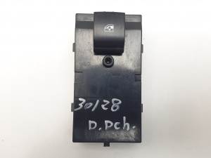 MANDO ELEVALUNAS DELANTERO DERECHO 13408448 OPEL ASTRA K SPORTS TOURER Autodesguaces Alicante